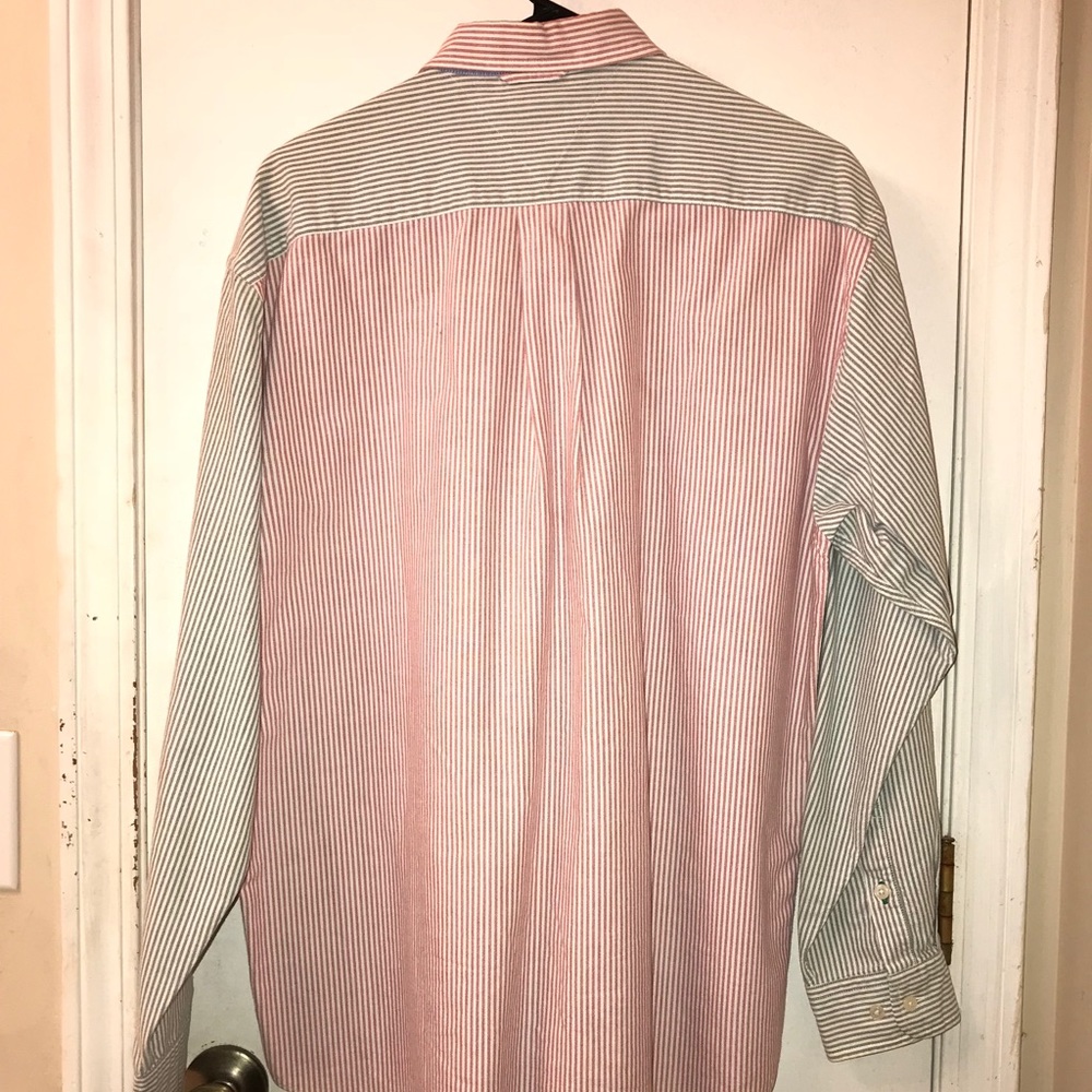Vintage* Tommy Hilfiger Button down - Picture 3 of 3